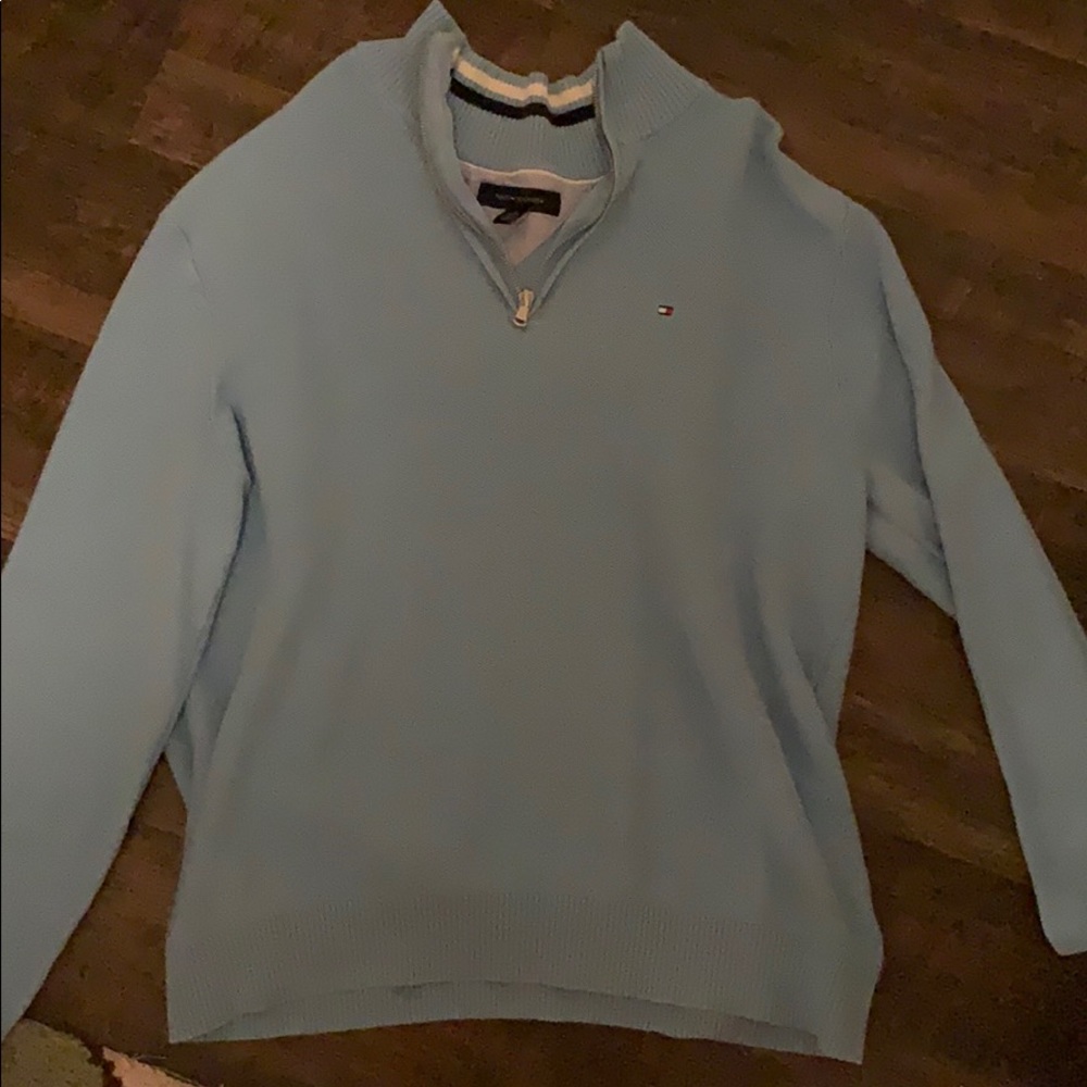 Blue Tommy H pullover!!